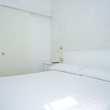 La Casa In Centro Hotell Salerno Exteriör bild