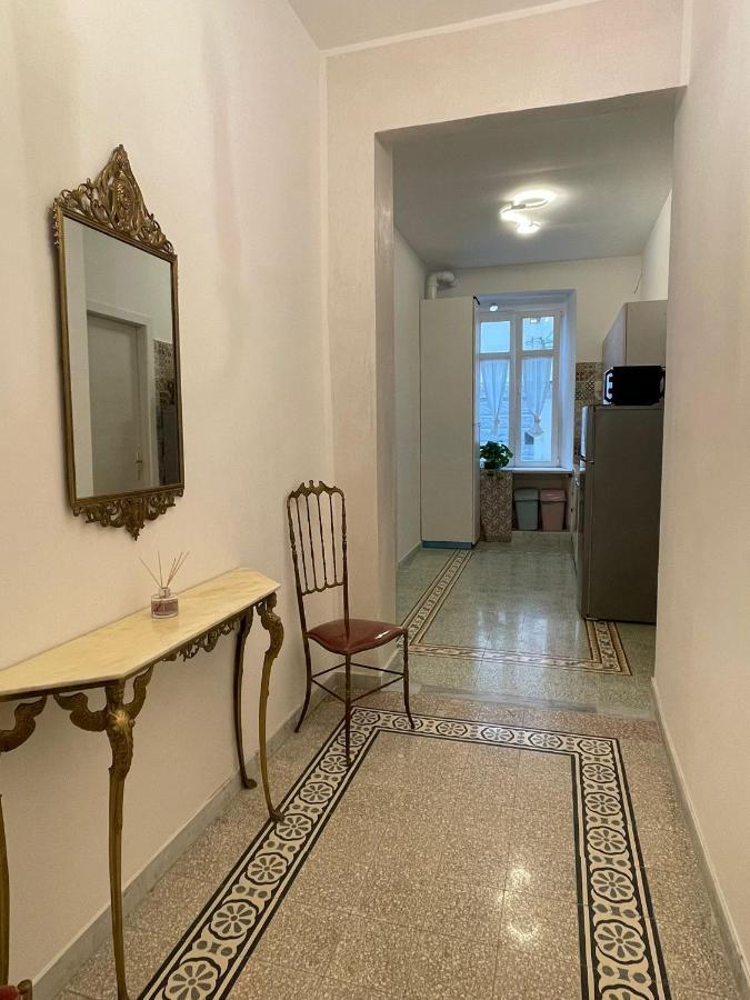 La Casa In Centro Hotell Salerno Exteriör bild