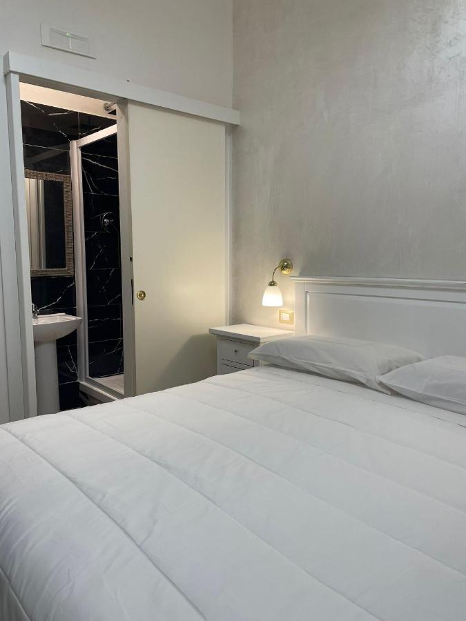La Casa In Centro Hotell Salerno Exteriör bild